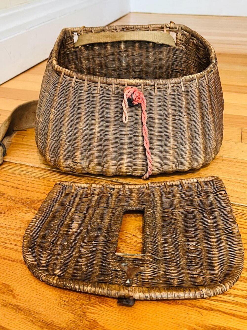 Vintage Fishing Creel Basket